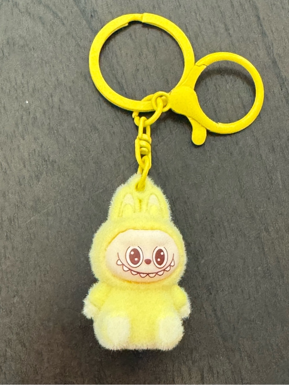 Yellow Labubu Keychain (4cm) - Picture 2 of 6